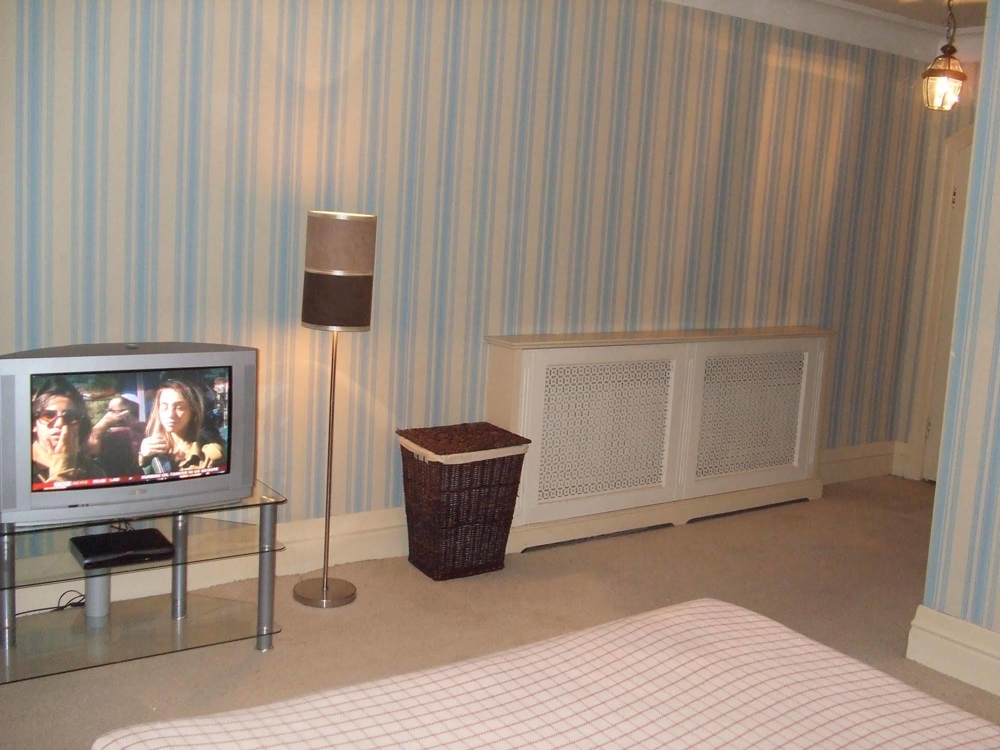 Roseview B&B Rhyl Esterno foto